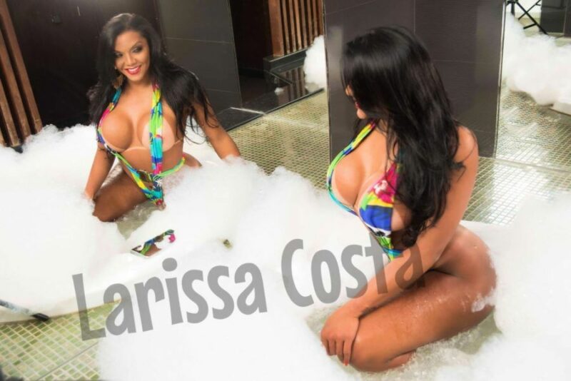 Larissa Costa 37