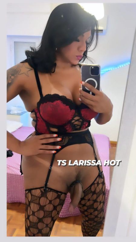 Larissa Costa 65