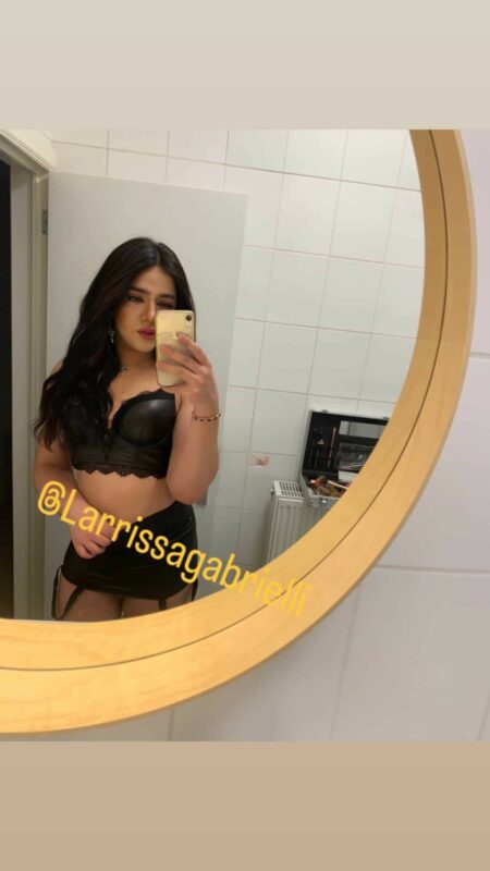 Larissa Gab 15