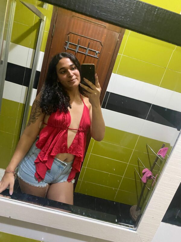 Thainá 1