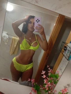 Nicolly 9