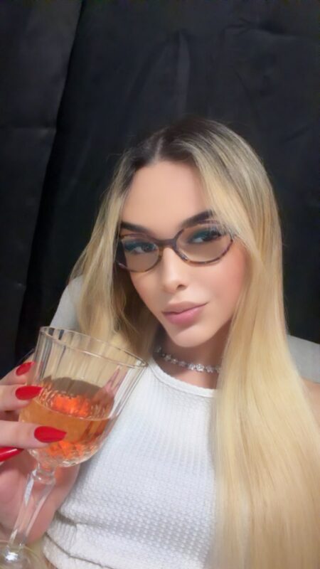 Nicolly Saldanha 1