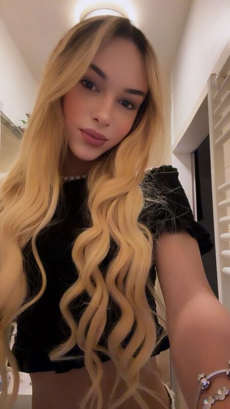Nicolly Saldanha 7